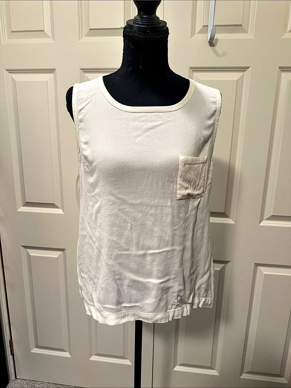 Chaser White Tank Top Size Large